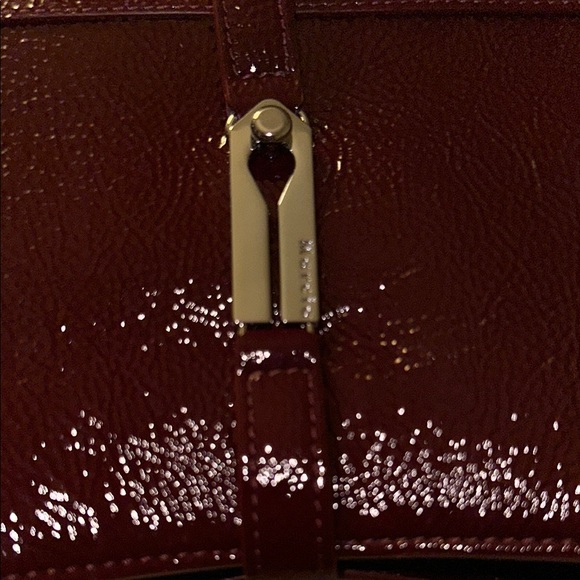 SMALL GLOSSY CHERRY - Red Shoulder Bag - Picture 14 of 16